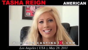 Echa un vistazo a este video de Tasha Reign tener una audición.  Erótico reunión beween Pierre Woodman y Tasha Reign, una chica americana.